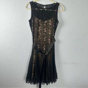 Ricki Freeman For Teri Jon Black Lace Sleeveless Overlay Cocktail Dress Size 6